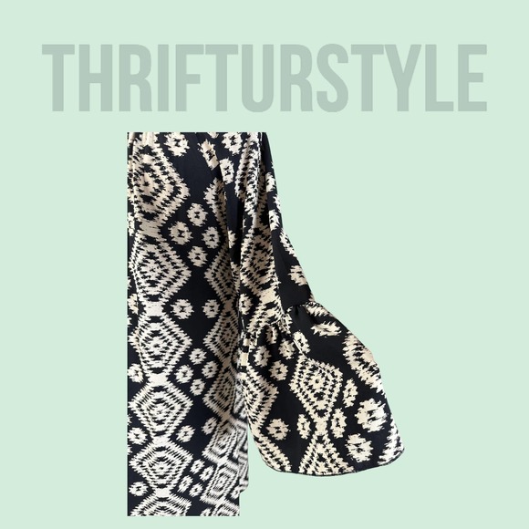 R Rouge Women's LARGE sheath dress, bell sleeves, Midi dress, black & White Boho - Picture 5 of 9